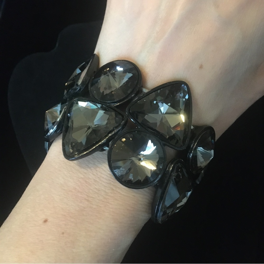 Vintage Black and Gray Tone Stretch Bracelet